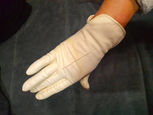 Vintage off white leather - vintage,