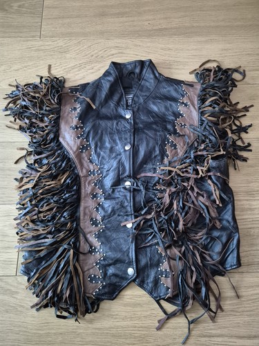 Diamond plate fringe leather - plate,