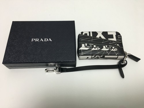 Prada men wallet brand new - wallet,