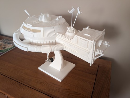 Thunderbird large scale - large,