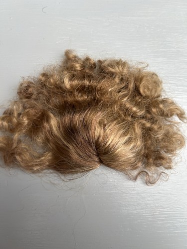 Sindy style blonde tones curly - sindy,