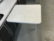 WHITE GLOSS SPARKLE TABLE &