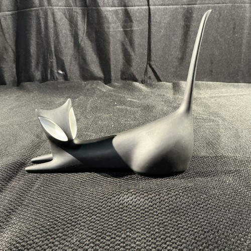 Porcelain cat figurine - cat, ~