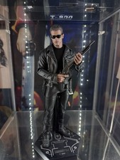 Hot Toys Terminator DX10