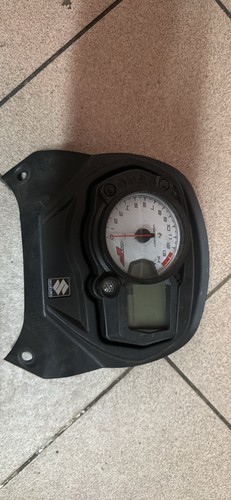 Suzuki bandit 650 clock - ,