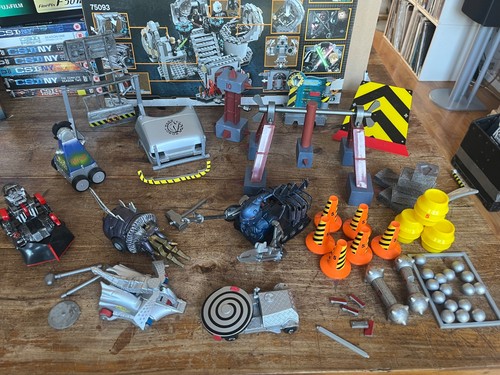 Robot wars pullback toys and - robot,