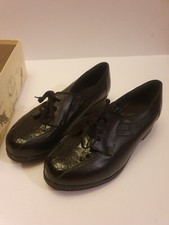 Equity Shoes Size 4E++++ Black