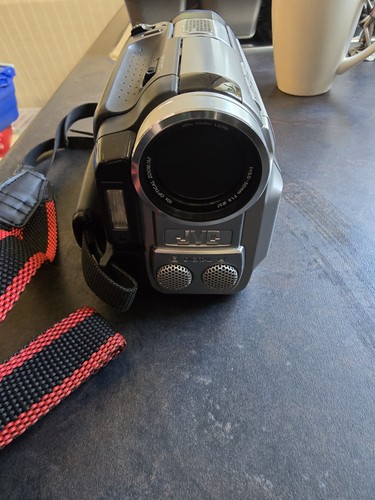 Jvc dvl9500e handheld - jvc, gr-dvl9500e