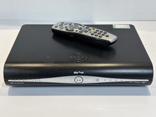 SKY PLUS +HD BOX AMSTRAD