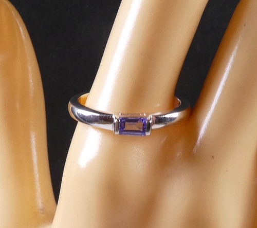 Minimalist baguette tanzanite - baguette,