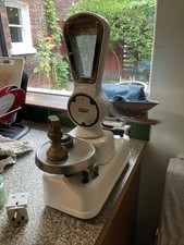 Avery Grocers Scales And