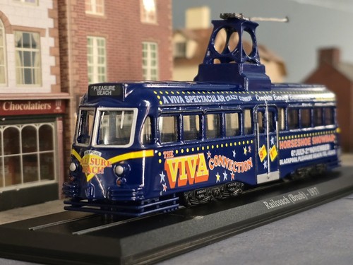 Blackpool tram brush - blackpool, railcoach