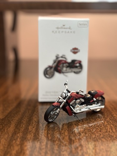 Hallmark keepsake ornament - keepsake,