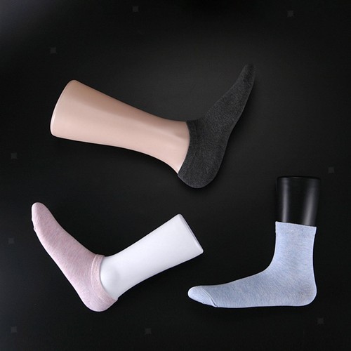 Male mannequin modeling - mannequin, feet