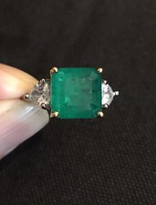 Vintage Style Emerald Gemstone