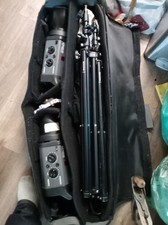 Bowen /studio Lighting. Gm500 X2.. Limelitesx2.. Silver Umbrellas Flash Unit