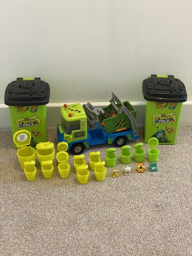 The trash pack skip truck - trash,