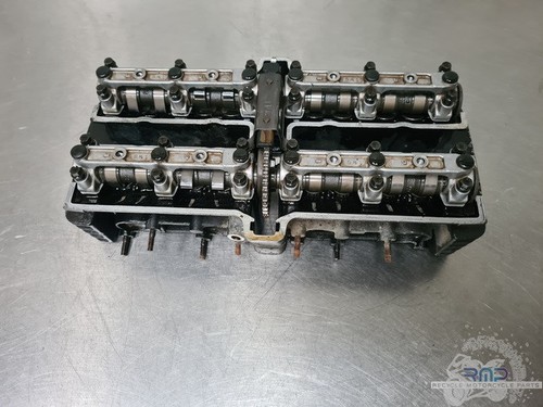Cylinder head with camshaft