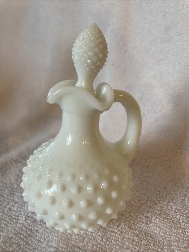 Vintage avon milk glass - avon, cruet