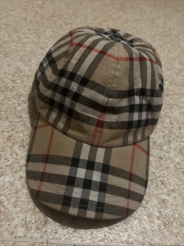 Burberry hat nearly new wore - burberry,