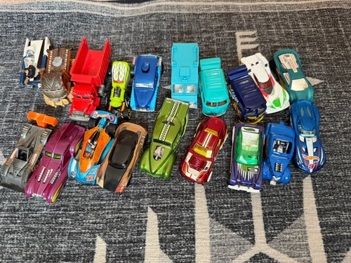 Hot wheels bundle - hot,