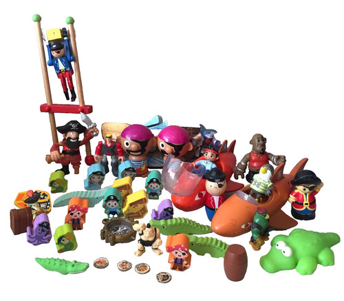 Vintage pirates toys bundle - toys,