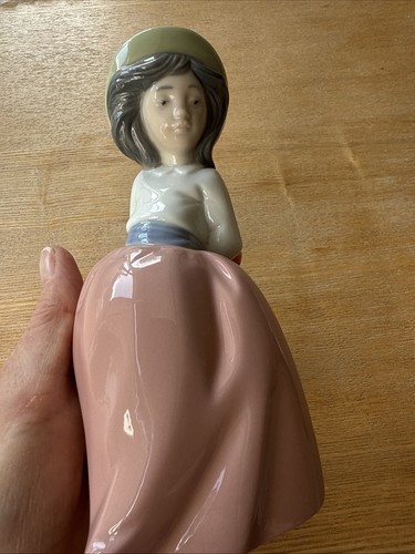 Nao lladro porcelain figurine - nao,