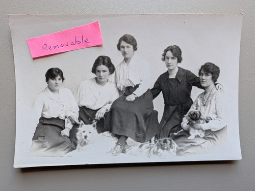 Old photo group women - old,