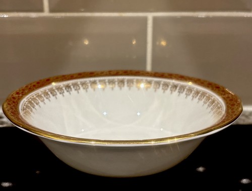 Duchess winchester bowl bone - winchester,