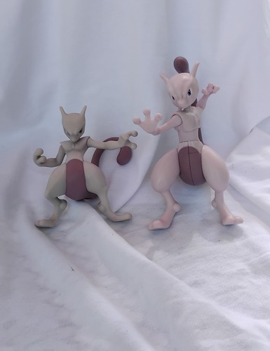 Official pokemon mewtwo - official,