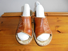 Pikolinos Tan Leather Wedge