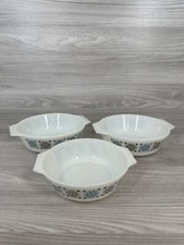Set of 3 Retro JAJ Pyrex