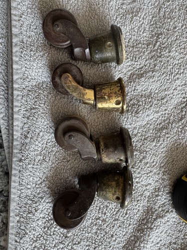 Antique castors - castors, x4
