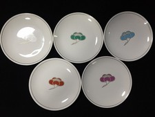 A1300 Japanese Porcelain Dish