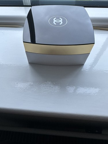 Chanel the loose perfumed - chanel, no.5