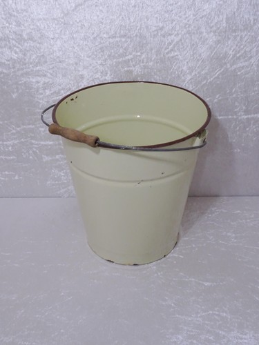 Thale ddr enamel design bucket - ddr,