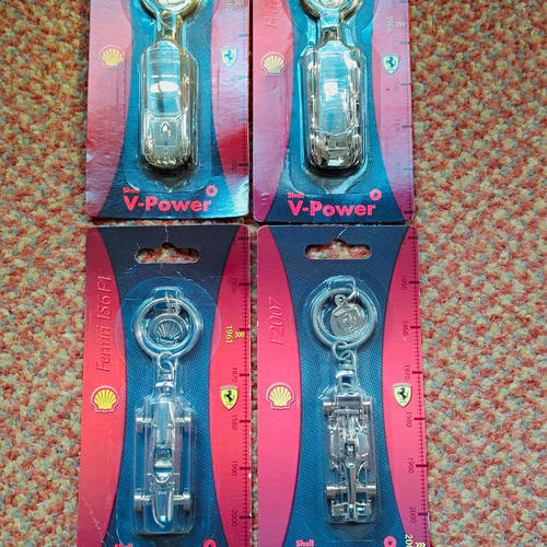 Ferrari key rings set 4 - key,