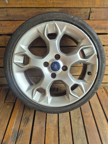 Ford fiesta mk7 zetec - 8, s
