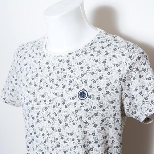 Women pretty green white t - women's,