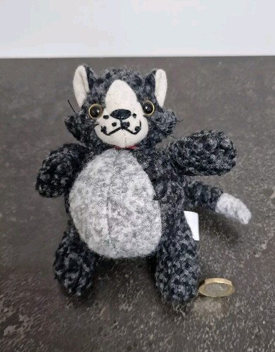 Dora designs fat cat - designs,
