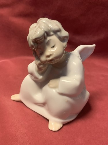 Beautiful porcelain lladro - porcelain,