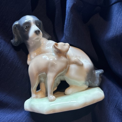 Nao lladro dog and cat - cat, in