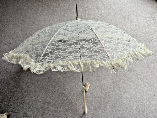 Ivory cream lace parasol - cream,