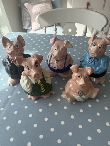 Wade natwest pigs full - pigs, set