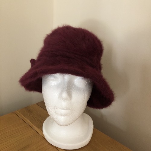 Kangol size small - kangol,