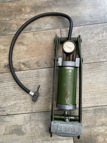 Aerite vintage car - aerite, tyre