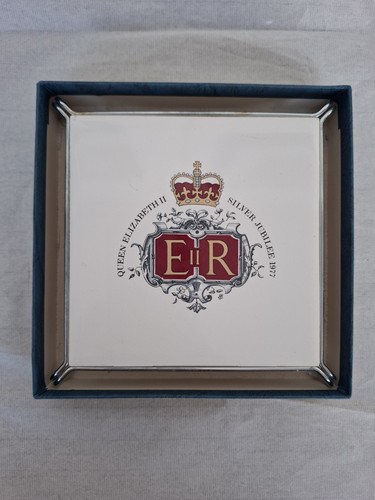 Vintage qeii 1977 silver - 1977,