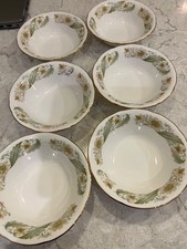 Duchess Greensleeves Bone