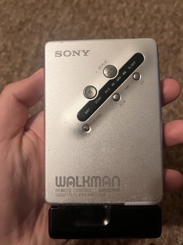 Sony walkman ex674 silver - walkman,