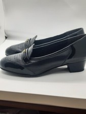 LADIES EQUITY GENUINE LEATHER